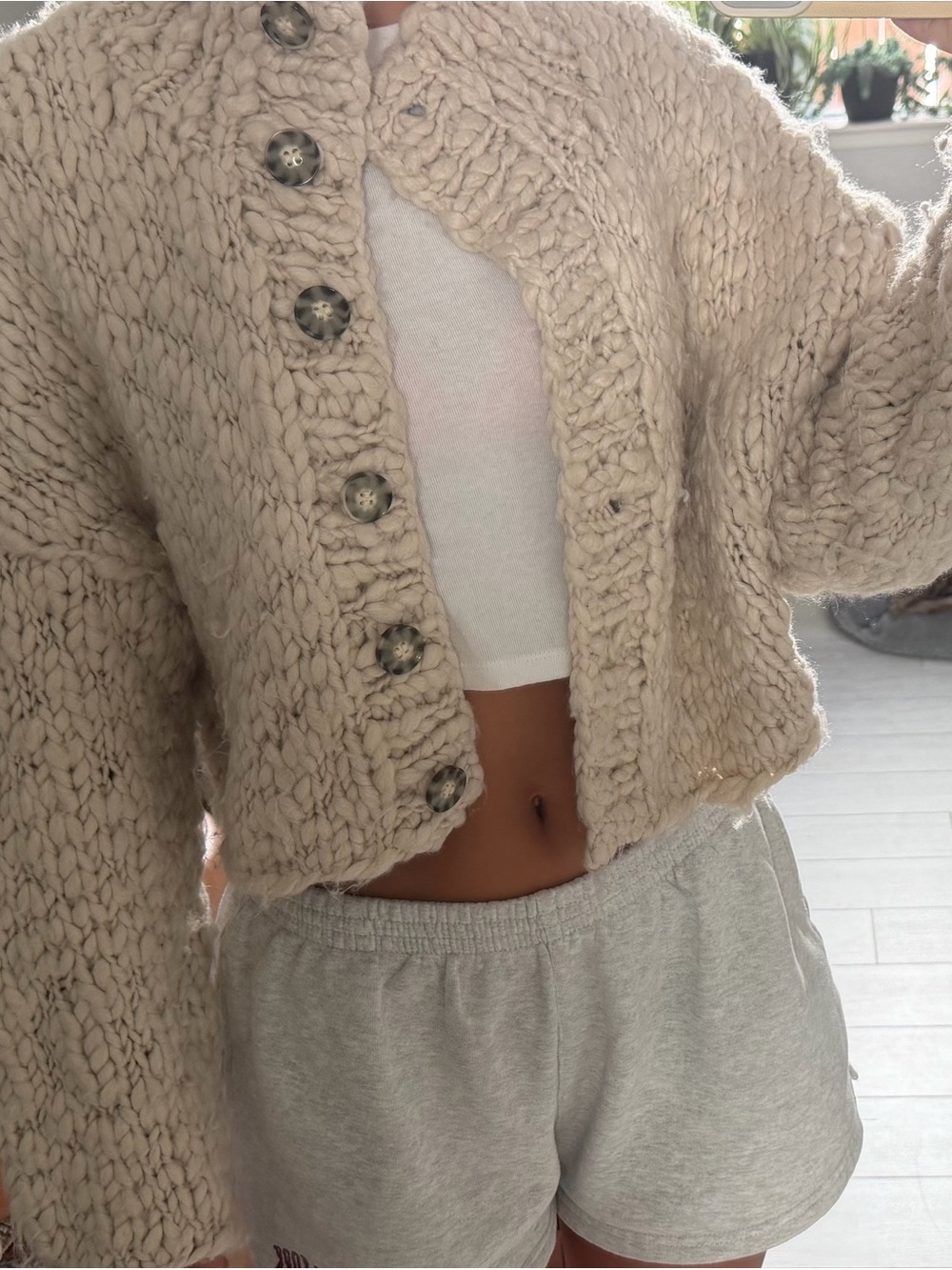 Chunky knit cropped cardigan
